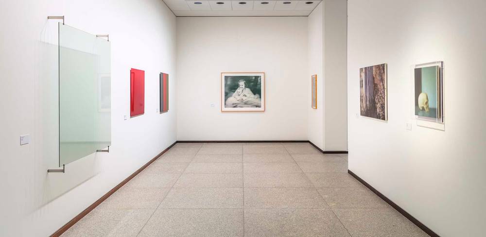 Ausstellungsansicht „Gerhard Richter. 100 Werke für Berlin“, Staatliche Museen zu Berlin, Neue Nationalgalerie, 1. April 2023 bis 2026