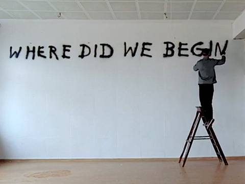 Monty Richthofen_WHAT WAS NEVER SAID WAS ALWAYS TRUE, 2026, Wandfarbe, Maße variabel © Monty Richthofen – Monty Richthofen, WHAT WAS NEVER SAID WAS ALWAYS TRUE, 2026, Wandfarbe, Maße variabel © Monty Richthofen