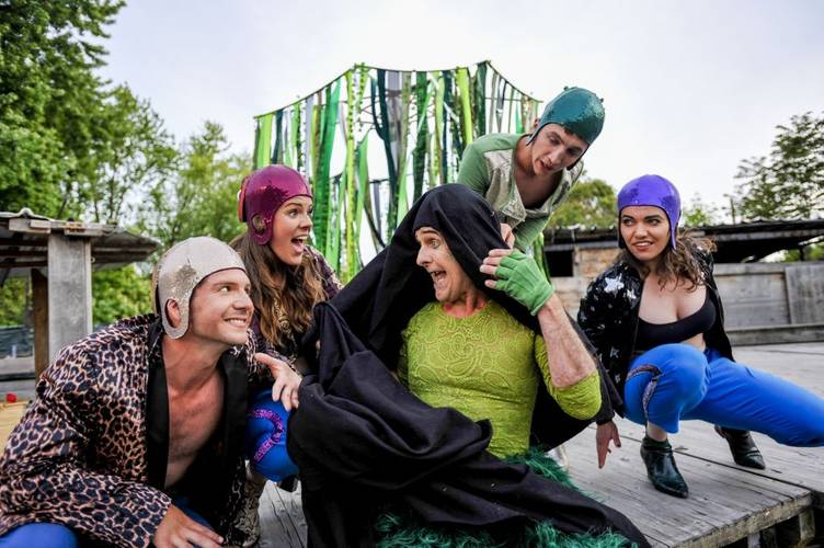 Globe Berlin: Ein Sommernachtstraum – Adrian Stowasser, Helena Krey, Peter Beck, Florian Kroop, Lea Sophia Geier
