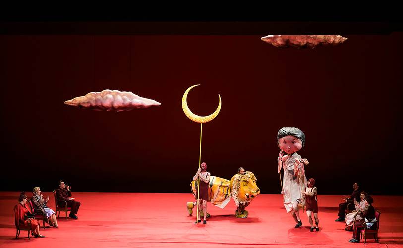 A Midsummer Night’s Dream – Padraic Rowan als Theseus, Lucy Baker als Hippolyta, Thomas Cilluffo als Lysander, Dean Murphy als Demetrius, Anna Werle als Hermia, Maria Vasilevskaya als Helena, Patrick Guetti als Bottom, Jared Werlein als Quince, Joel Allison als Snug, Benjamin Dickerson als Starveling Bettina Stöß