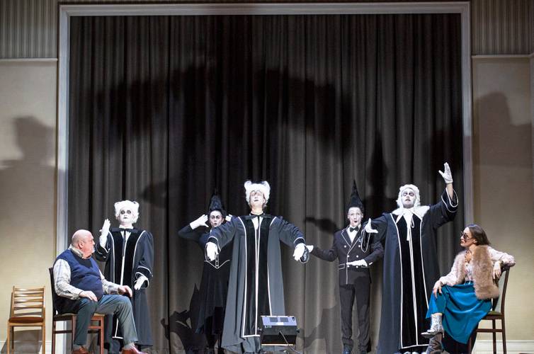 Die schweigsame Frau – Bernd Uhlig