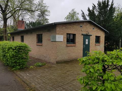 Historischer Ort Krumpuhler Weg, Museumsgebäude – Historischer Ort Krumpuhler Weg, ehemaliges NS-Zwangsarbeitslager, Museumsgebäude, Baracke