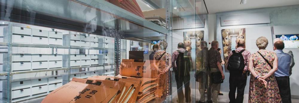 Ausstellung "Einblick ins Geheime" – Ausstellung "Einblick ins Geheime"