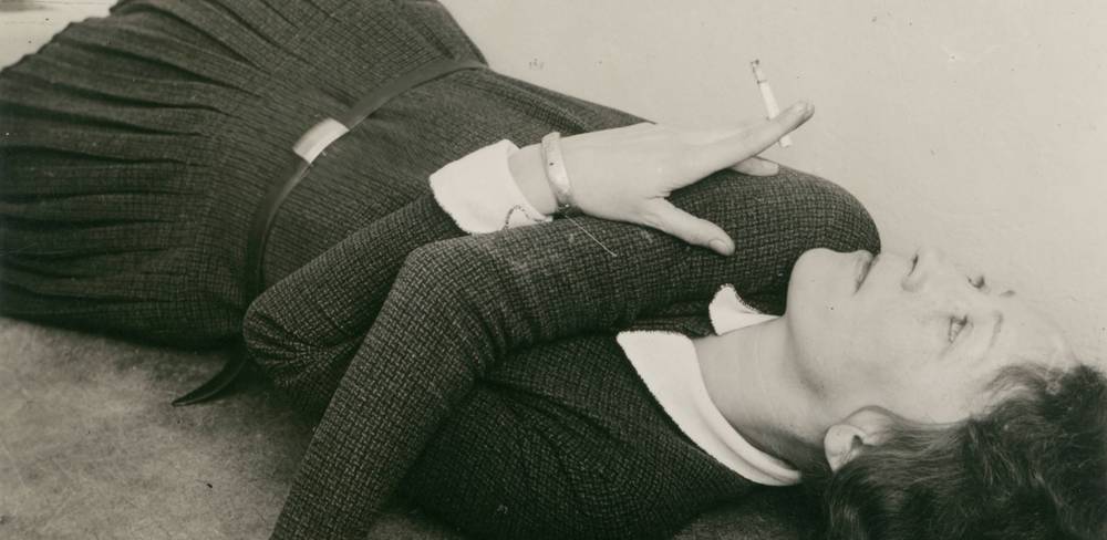 Grit Kallin-Fischer, Selbstporträt mit Zigarette, Detail, um 1928, Bauhaus-Archiv Berlin