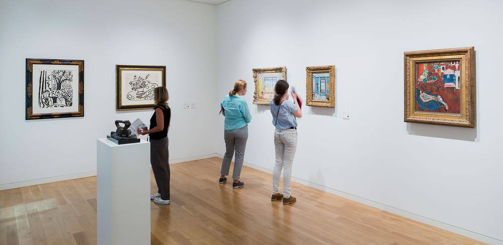 Ausstellungsansicht: "Picasso und seine Zeit" mit Werken von Henri Matisse