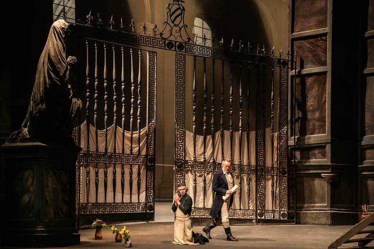 Tosca – Martin Muehle als Mario Cavaradossi, Padraic Rowan als Der Mesner