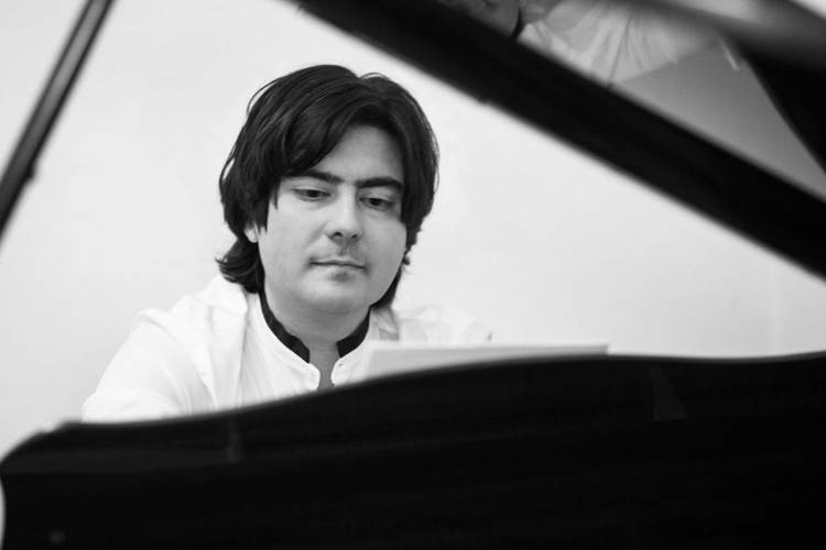Ambient Klassik: Mit dem Klavier zu den Sternen | Konzert mit Alexander Raytchev – Ambient Klassik: Mit dem Klavier zu den Sternen | Konzert mit Alexander Raytchev © Andre Czarto