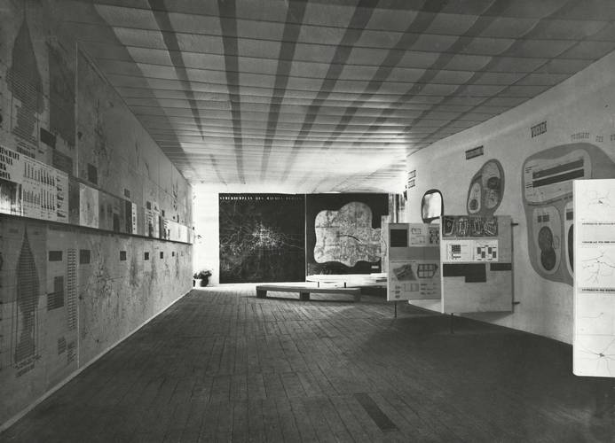 Ausstellungsansicht Berlin plant, Berliner Schloss, 1946