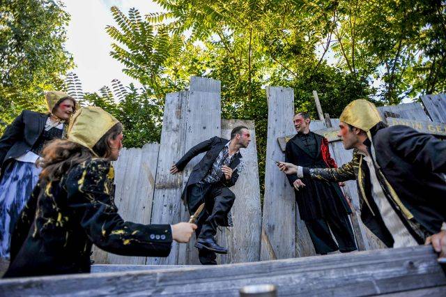 Globe Berlin: Urfaust – In Auerbachs Keller