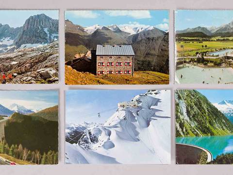 Tiroler Postkarten aus der Sammlung des MEK – Sechs Postkarten mit Alpenmotiven: Berge, Berghütte, Schwimmbad, Autobahnbrücke, Skigebiet, Stausee mit Blumen im Vordergrund.