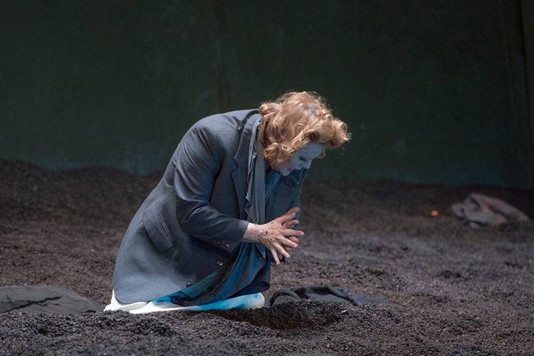 Elektra – Catherine Foster als Elektra