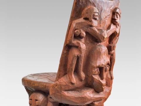  – Ernst Ludwig Kirchner, Stuhl II, 1920, Arvenholz mit Ochsenblut gefärbt