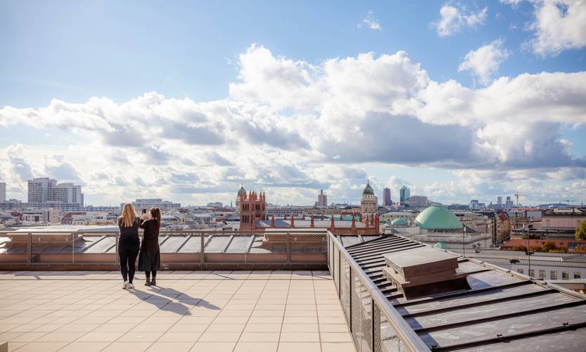 Ausblicke auf die Wahrzeichen Berlins. Besuch der Dachterrasse des Humboldt Forums – Ausblicke auf die Wahrzeichen Berlins. Besuch der Dachterrasse des Humboldt Forums