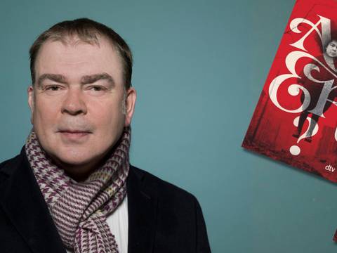 Max Goldt liest: Aber? – Person mit Schal, daneben zwei rote Buchcover mit dem Text "MAX GOLDT ABER" und einem Bild von Max Goldt.