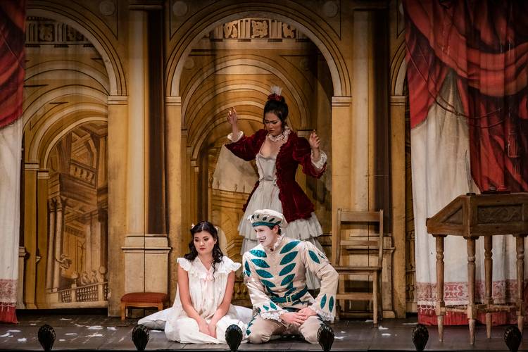 Il barbiere di Siviglia – Aigul Akhmetshina als Rosina, Samuel Dale Johnson als Figaro, Antonia Ahyoung Kim als Berta