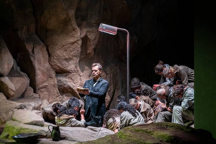 Parsifal – u. a. Thomas Blondelle als Parsifal Bettina Stöß