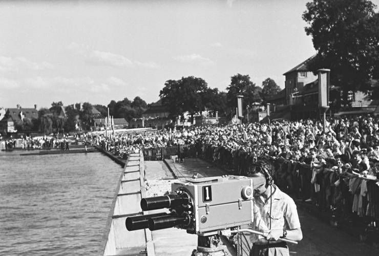 Deutsches Meisterschaftsrudern in Grünau, 1957 Foto: Manfred Malinowski – Deutsches Meisterschaftsrudern in Grünau, 1957Foto: Manfred Malinowski© Sportmuseum Berlin/Bildarchiv Manfred Malinowski
