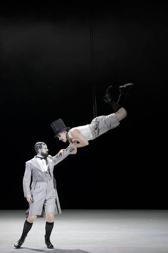 A Midsummer Night’s Dream – James Hall als Oberon, Jami Reid-Quarrell als Puck Bettina Stöß