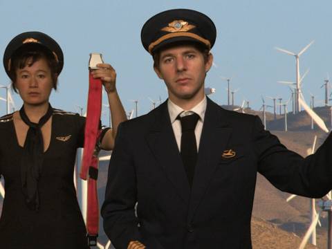 Videostill „After the crash“, dem ersten Teil von Hito Steyerls Film In Free Fall