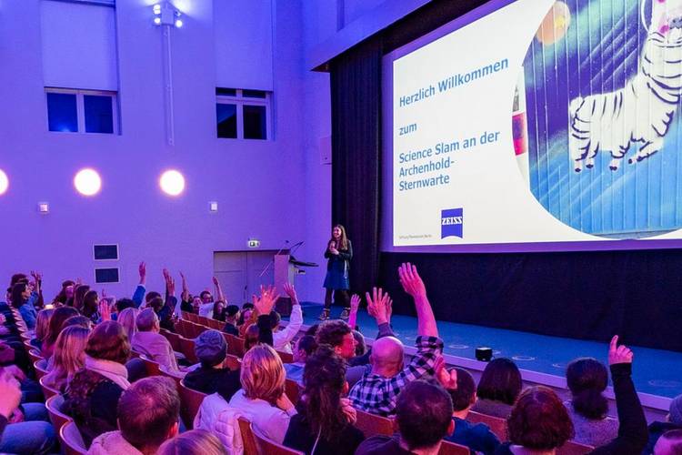 Science Slam im Einstein-Saal – Science Slam im Einstein-Saal © SPB, Foto: Pedro Becerra