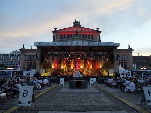 Air Berlin Weihnachten 2022 Highlights der Klassik Inszeniert in Licht und Feuer / Classic Open