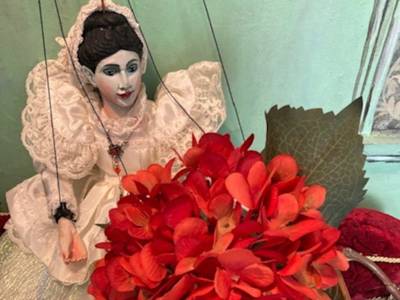 Das Märchen „Die feuerrote Blume“ – Marionettentheater Kaleidoskop – Das Märchen „Die feuerrote Blume“ – Marionettentheater Kaleidoskop