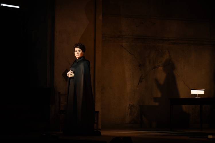 La Vestale – Stephan Rabold