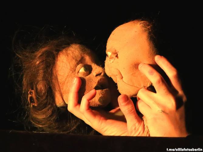 Kreationen IV: Interstellare Memoiren / Papa Frosch / LIMBUS