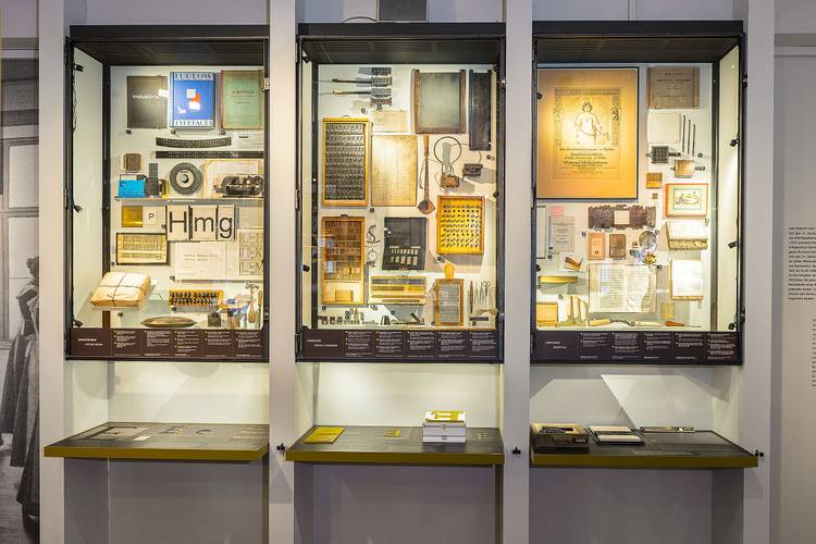 Schriftentwurf, Schriftguss und Schriftsatz: Hier werden die einzelnen Schritte der Schriftherstellung erklärt. – How is type designed, cast, and set? The individual steps of type production are explained here.