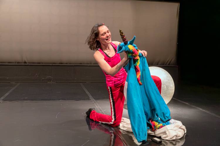 Alle außer das Einhorn