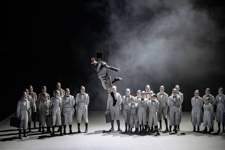 A Midsummer Night’s Dream – Jami Reid-Quarrell als Puck, Kinderchor Bettina Stöß