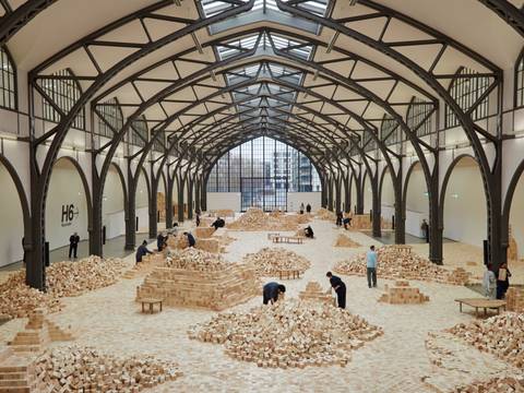 Lina Lapelytė. We Make Years Out of Hours, Ausstellungsansicht Hamburger Bahnhof – Nationalgalerie der Gegenwart, Berlin, 2026 – Foto: Staatliche Museen zu Berlin, Nationalgalerie / art/beats, Florian Mag