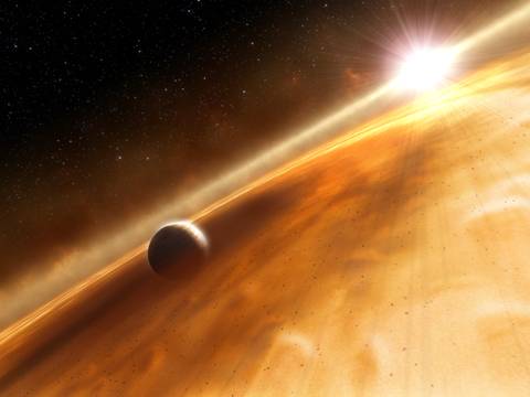  – Exoplanet vor einer orangefarbenen Gaswolke mit einem strahlenden Stern im Hintergrund.