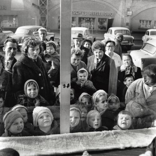 Thomas Billhardt, Alexanderplatz, Berlin, 1960