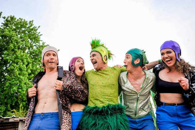 Globe Berlin: Ein Sommernachtstraum – Adrian Stowasser, Helena Krey, Peter Beck, Florian Kroop, Lea Sophia Geier
