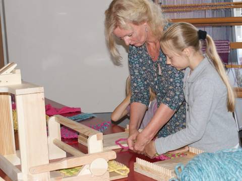 SPSG-Museumswerkstatt am Schloss: Zauberhaftes aus Wolle und Seide