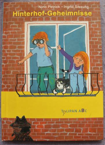 Buchcover "Hinterhof-Geheimnisse" – Buch von Nina Petrick und Ingrid Sissung