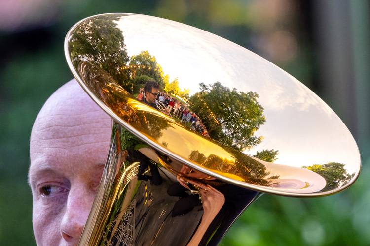 "Kontraste in Blech", Foto: Thomas Lingens – "Kontraste in Blech", Foto: Thomas Lingens