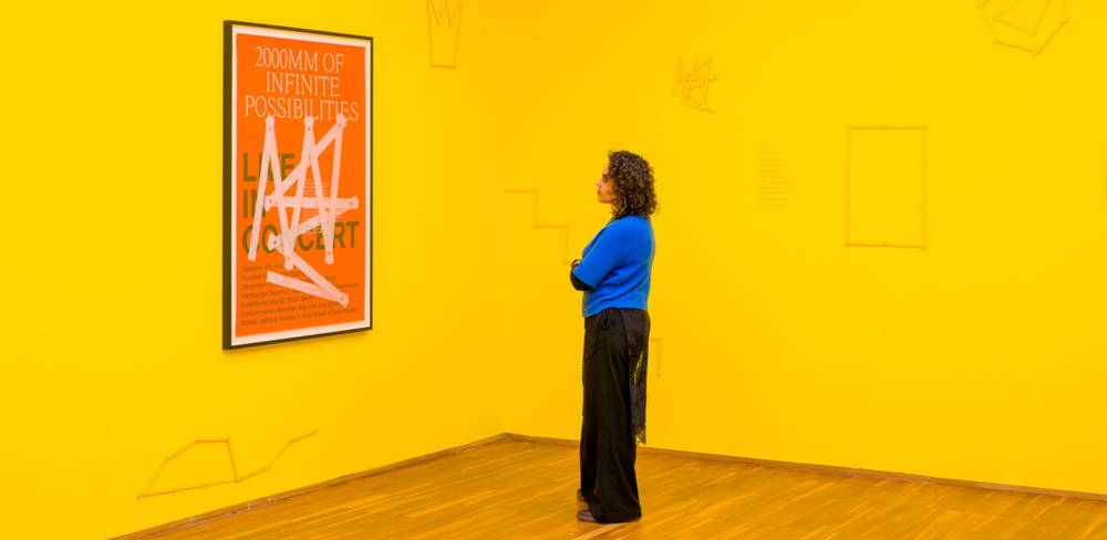 Ausstellungsansicht „Saâdane Afif. Five Preludes“, Hamburger Bahnhof – Nationalgalerie der Gegenwart, 12.12.2025 – 13.09.2026, Abgebildet: The Fountain Archives, 2008-2020