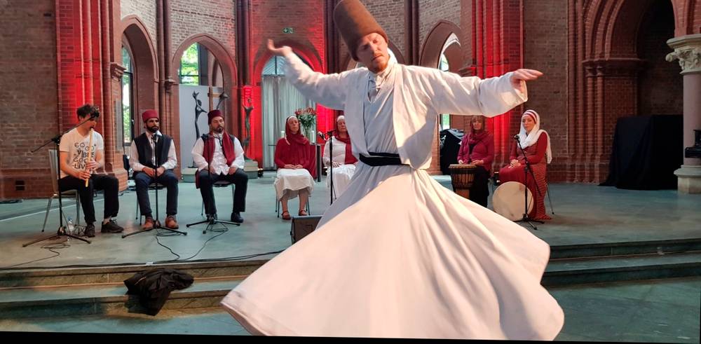 Veranstaltung des Sufi-Zentrums Rabbaniyya am Tag der Religionen in der Heilig-Kreuz-Kirche, Berlin – Veranstaltung des Sufi-Zentrums Rabbaniyya am Tag der Religionen in der Heilig-Kreuz-Kirche, Berlin