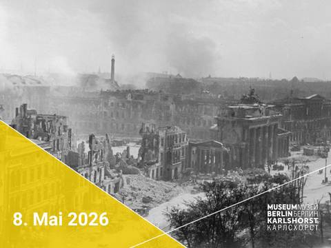 Blick vom Reichstag auf das Brandenburger Tor, Berlin-Tiergarten, Anfang Mai 1945