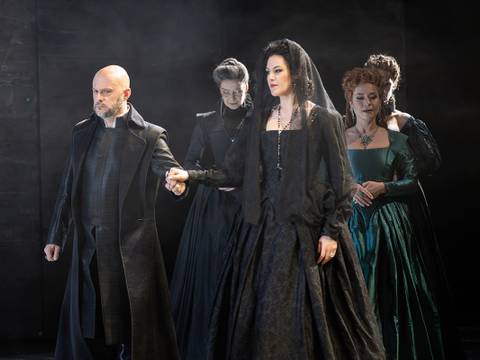 Don Carlo – Alex Esposito als Philipp II., Federica Lombardi als Elisabeth von Valois, Irene Roberts als Prinzessin Eboli