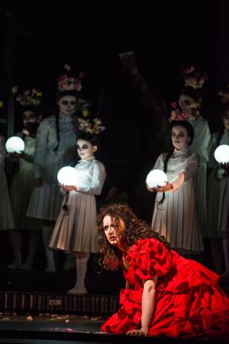 Carmen – Clémentine Margaine als Carmen, Kinderchor der Deutschen Oper Berlin Marcus Lieberenz