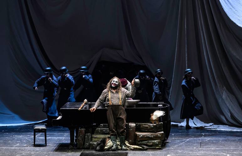 Das Rheingold – Michael Sumuel als Alberich Bettina Stöß