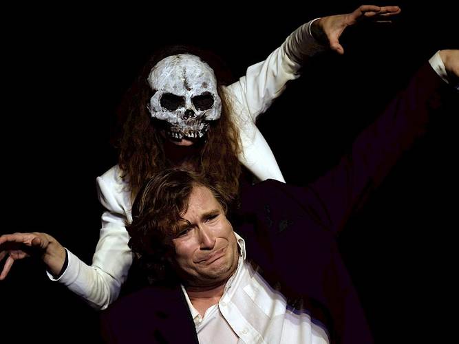 Märchen im Glaspalast von und mit dem Hexenberg Ensemble: Gevatter Tod | Bremer Stadtmusikanten