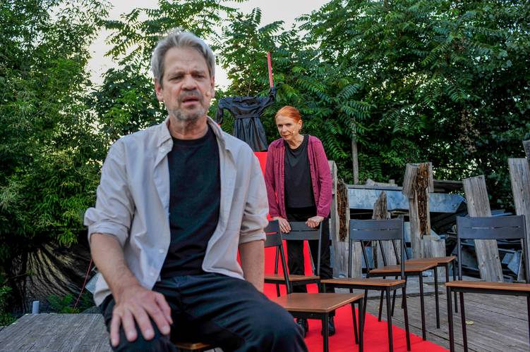 KanTheaterBerlin: Jeder stirbt für sich allein