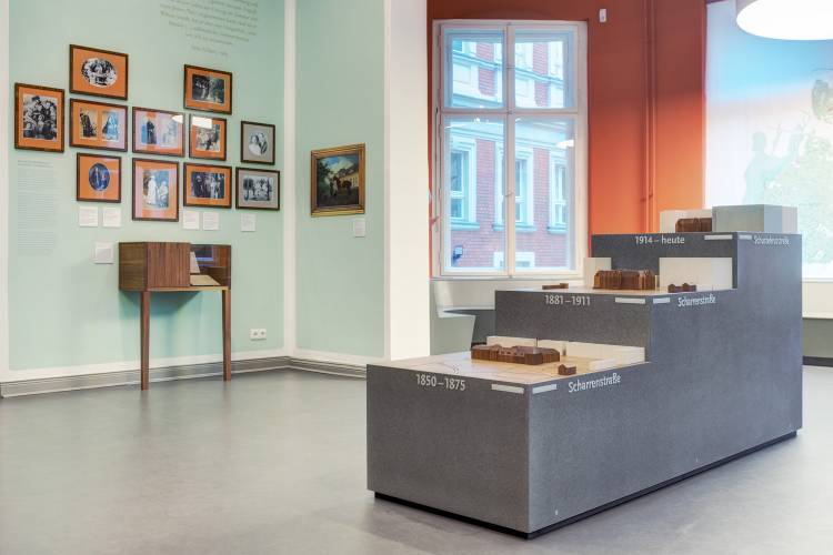 Ständige Ausstellung "Sorgenfrei. Die Geschichte der Villa Oppenheim und ihrer Bewohner" – Ständige Ausstellung "Sorgenfrei. Die Geschichte der Villa Oppenheim und ihrer Bewohner". Foto: Ringo Paulusch