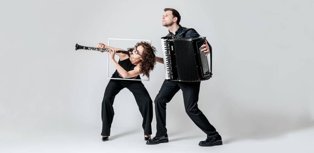 Das Duo Minerva spielt einen ganz eignen musikalischen Mix