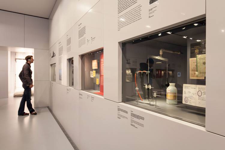 Inhaftiert in Hohenschönhausen, Chronologie zur Geschichte des Haftortes Hohenschönhausen – Inhaftiert in Hohenschönhausen, Chronologie zur Geschichte des Haftortes Hohenschönhausen © Luise Wagener