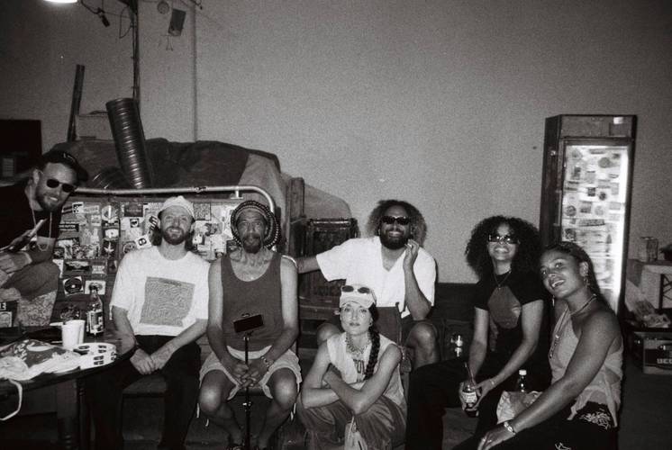 Reggea-Band 100lbs of Summer
